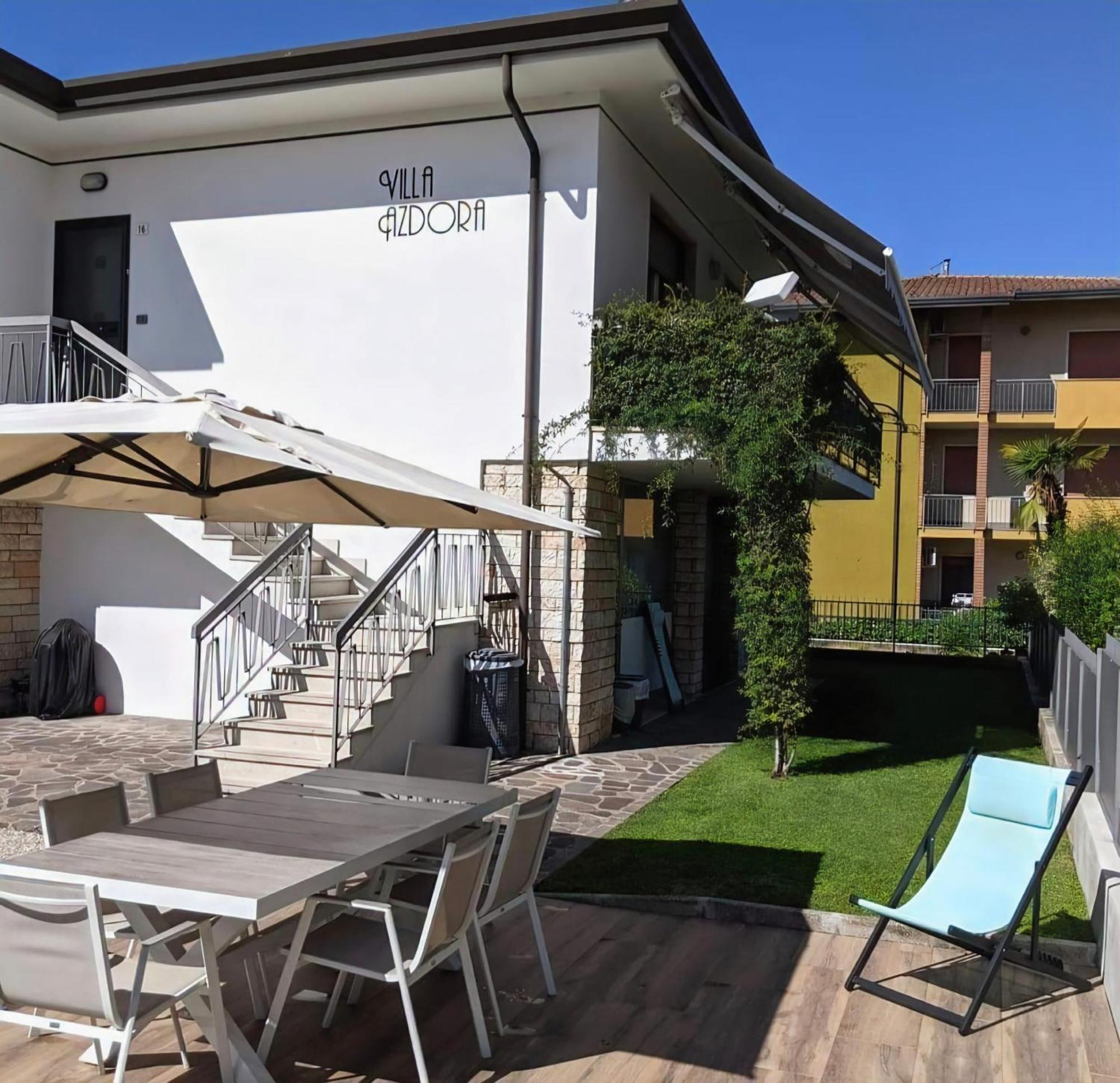 Villa Azdora Пескиера дел Гарда Екстериор снимка